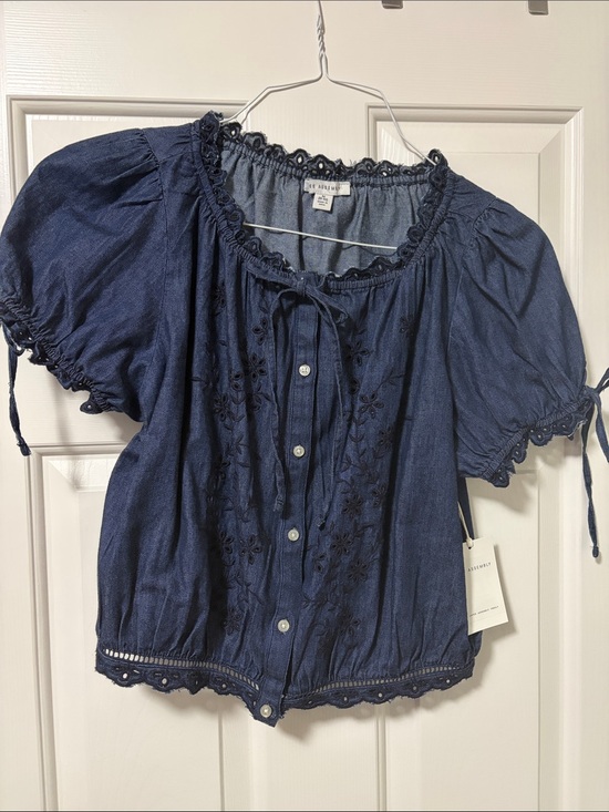 Madewell Tops - Madewell Navy Embroidered Button-Front Peasant Blouse
